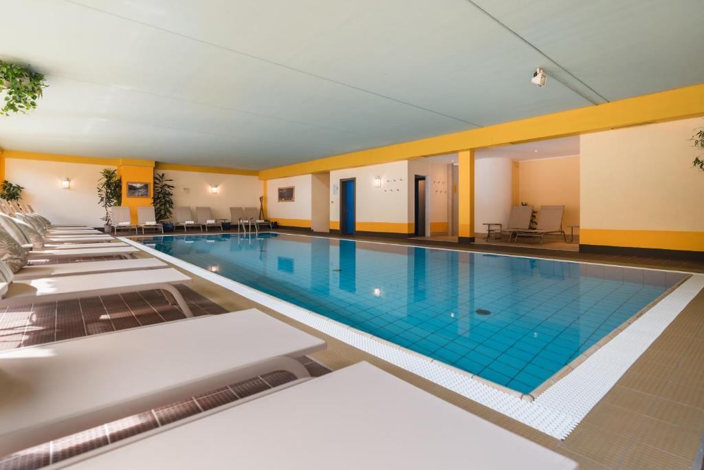 Bazén v ubytování Smart Hotel Firn nebo v jeho okolí