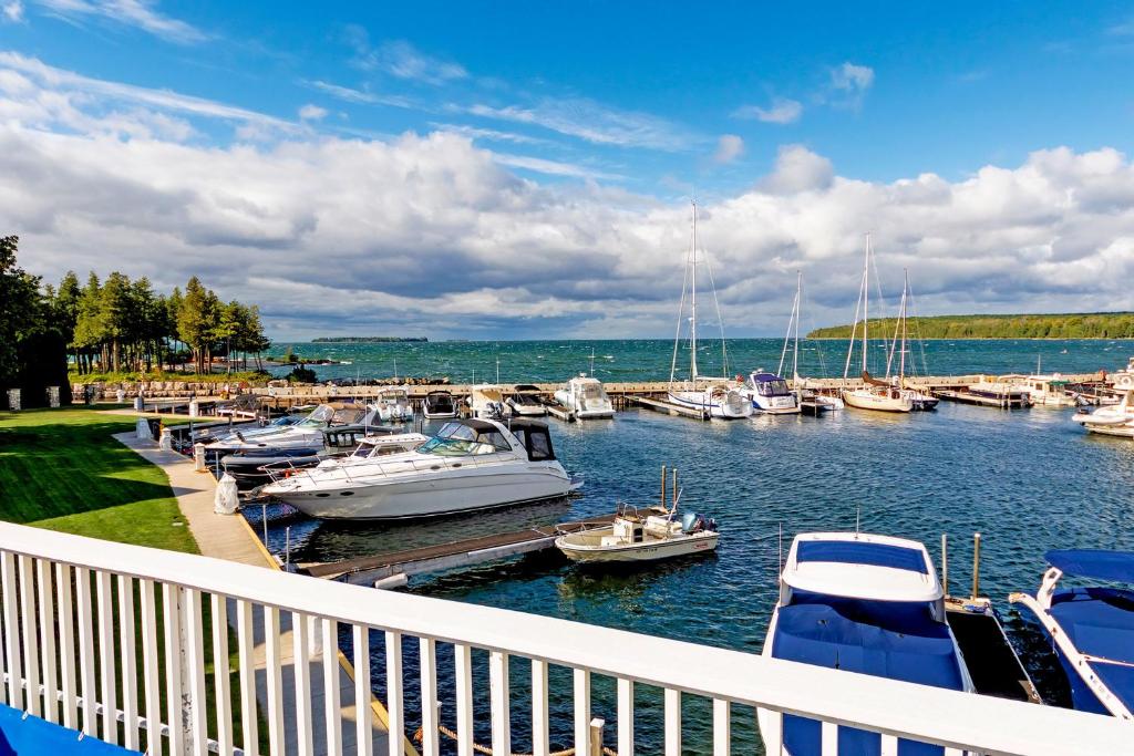 Harbor Guest House photo