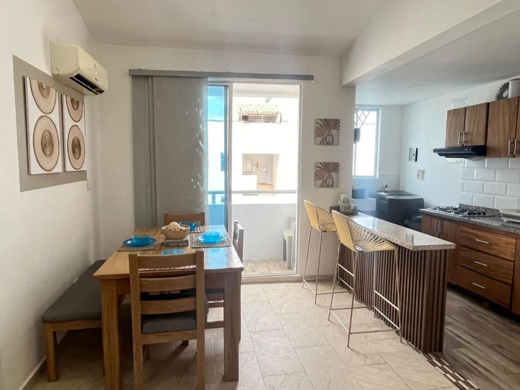 Kuchyň nebo kuchyňský kout v ubytování Coveñas Apartamento vacacional caribe campestre 9-502