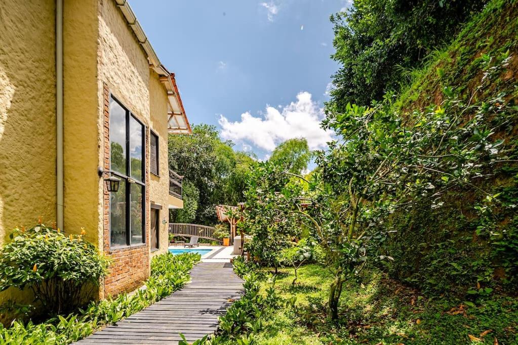 Un jardín fuera de Finca Panaca Herrería 8