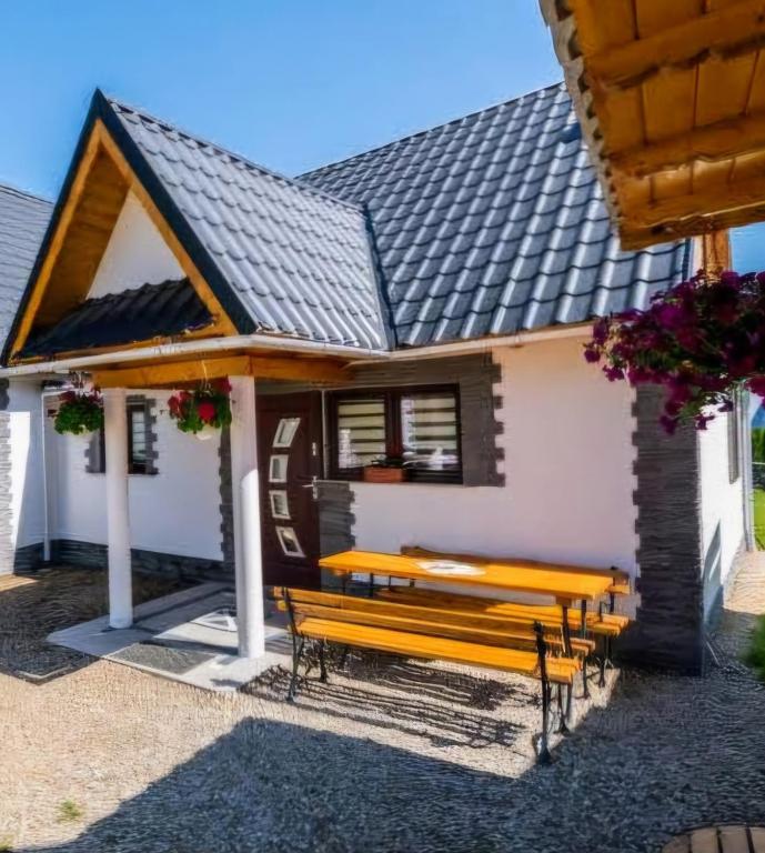 Budova, v ktorej sa apartmán nachádza