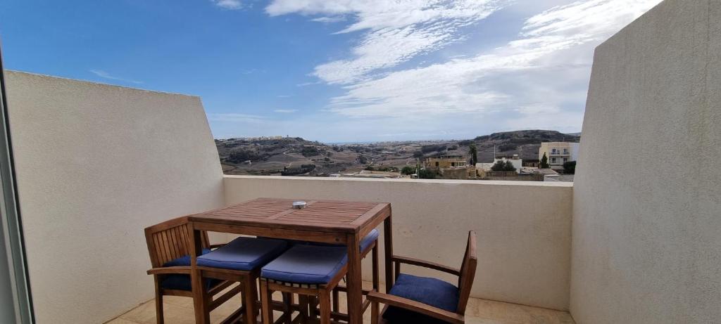 Nespecifikovaný výhled na hory nebo výhled na hory při pohledu z apartmánu