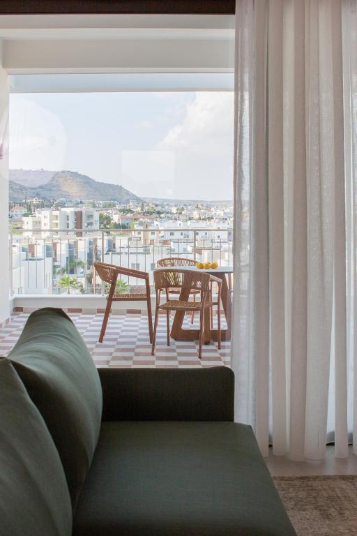 Nespecifikovaný výhled na hory nebo výhled na hory při pohledu z aparthotelu