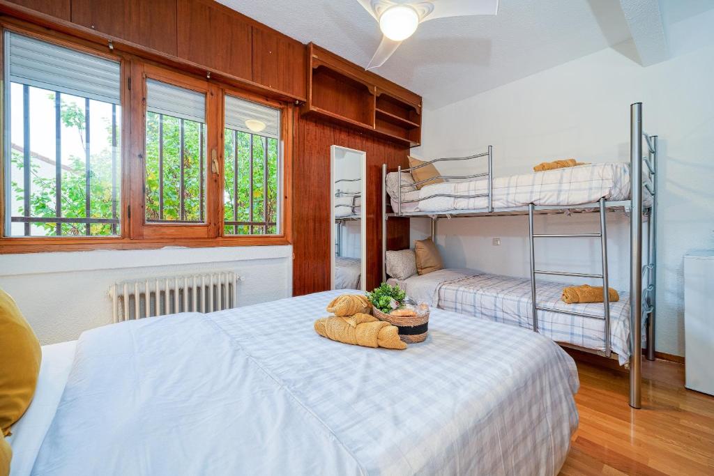 P CasaCafe Madrid Calle Carlos Dubois 3 - Resim 2