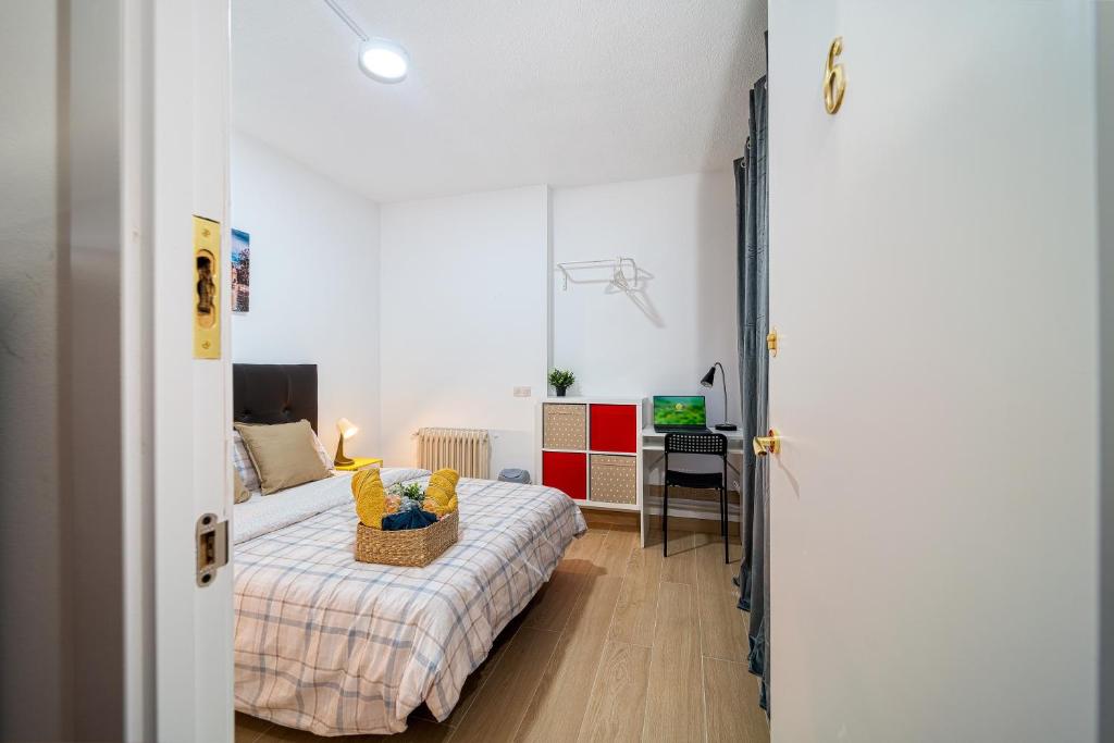 P CasaCafe Madrid Calle Carlos Dubois 3 - Resim 7