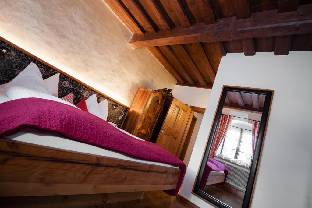Posteľ alebo postele v izbe v ubytovaní Hotel Fahrnberger