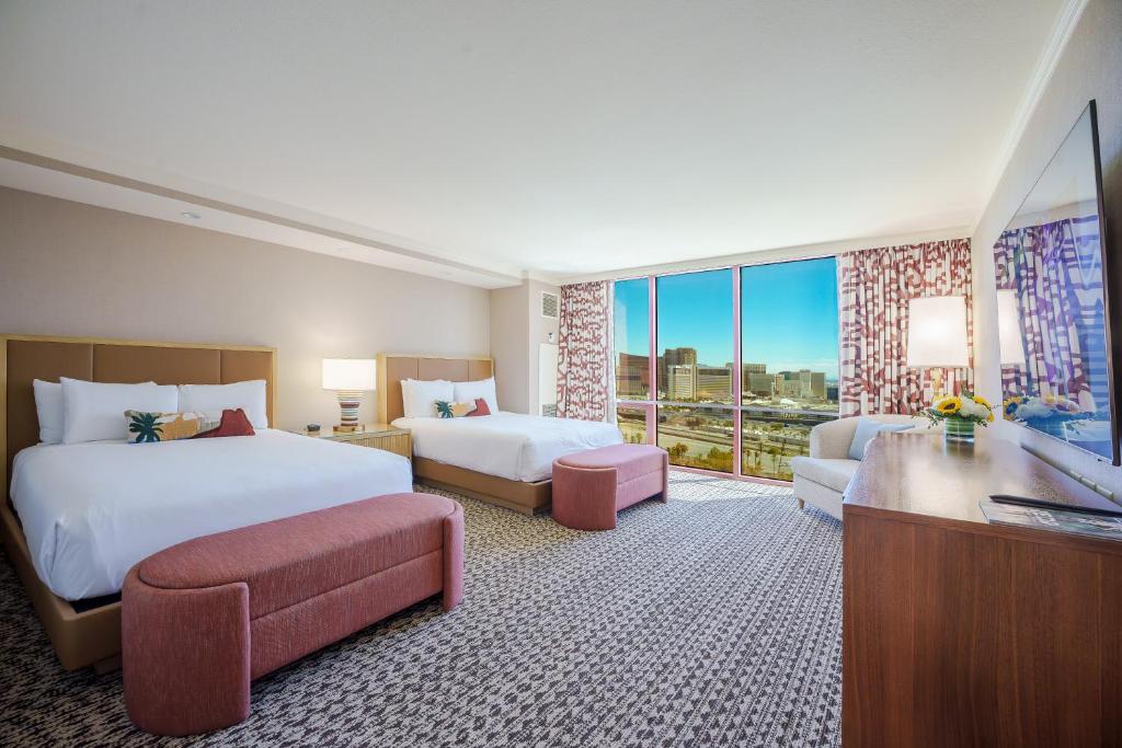 Rio Hotel & Casino, a Destination by Hyatt Hotel - One-Bedroom Premier Suite With Two Queen Beds And Strip View - High Floor