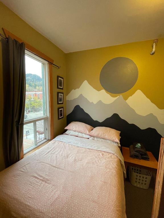 Postel nebo postele na pokoji v ubytování Mountain Shadow Hostel