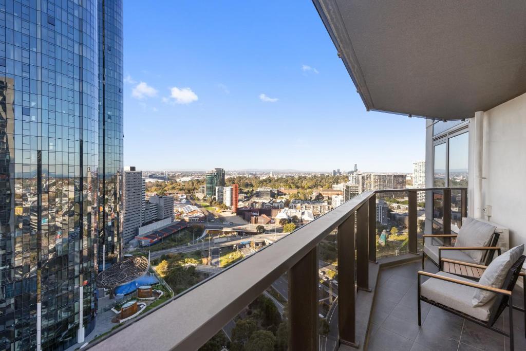 Central Southbank 2BR w Stunning Views and Balcony - 两居室公寓