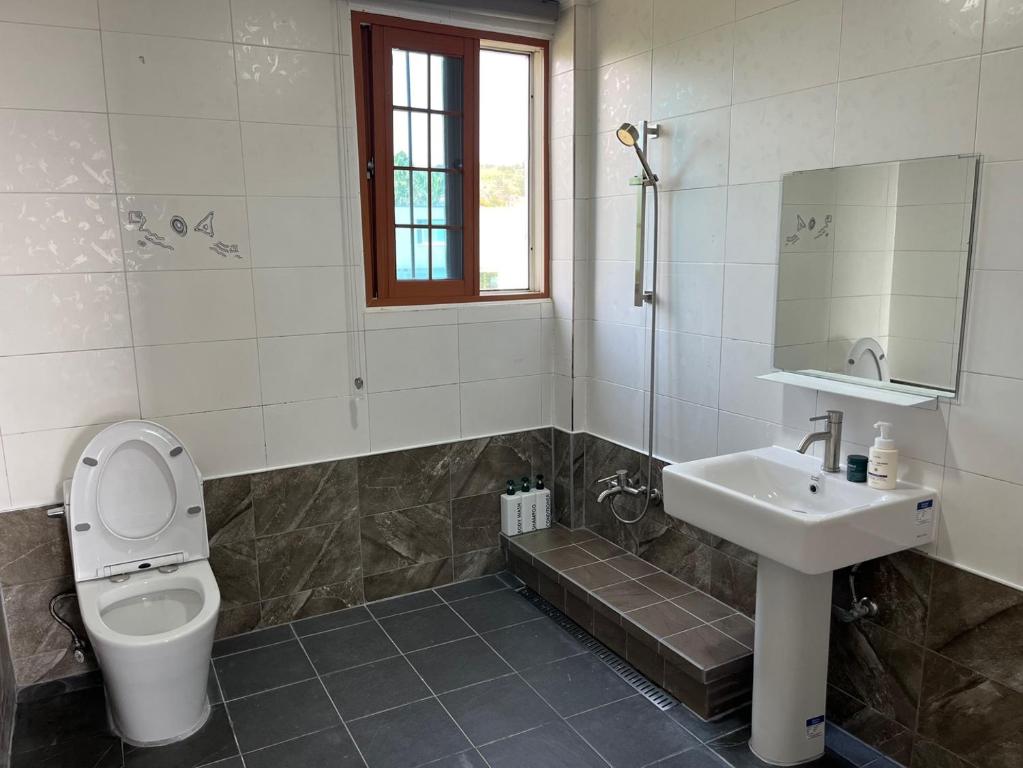 Rom House - Two-Bedroom House