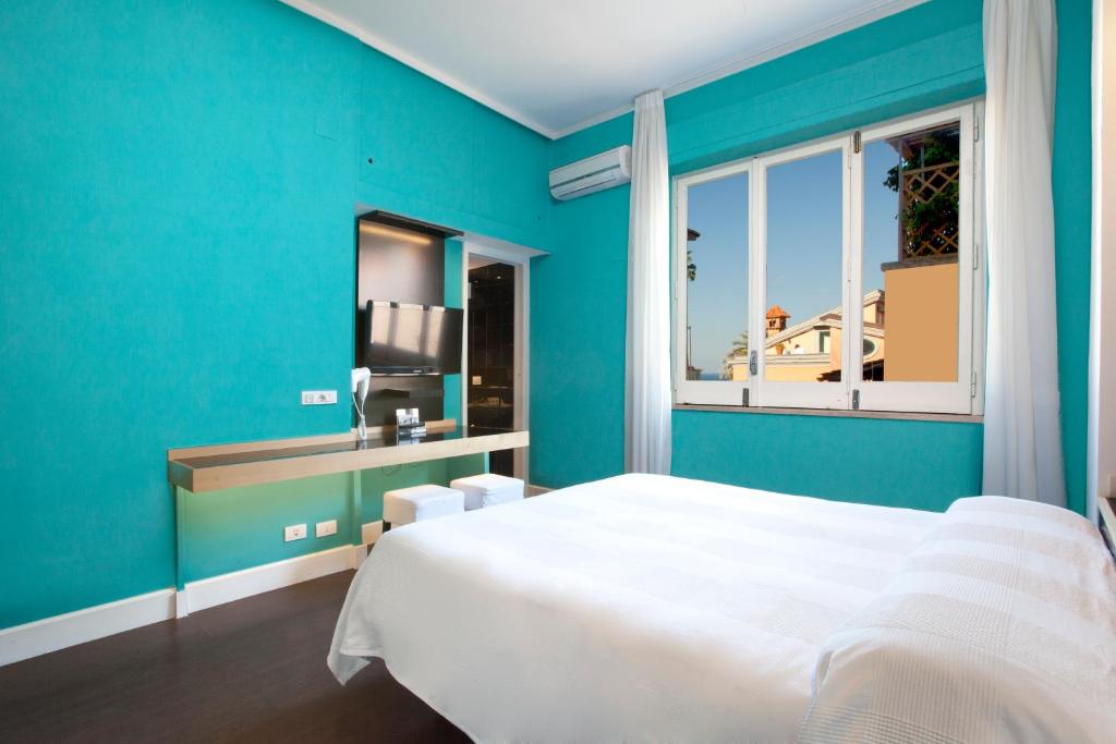 Sorrento Apartments - 9