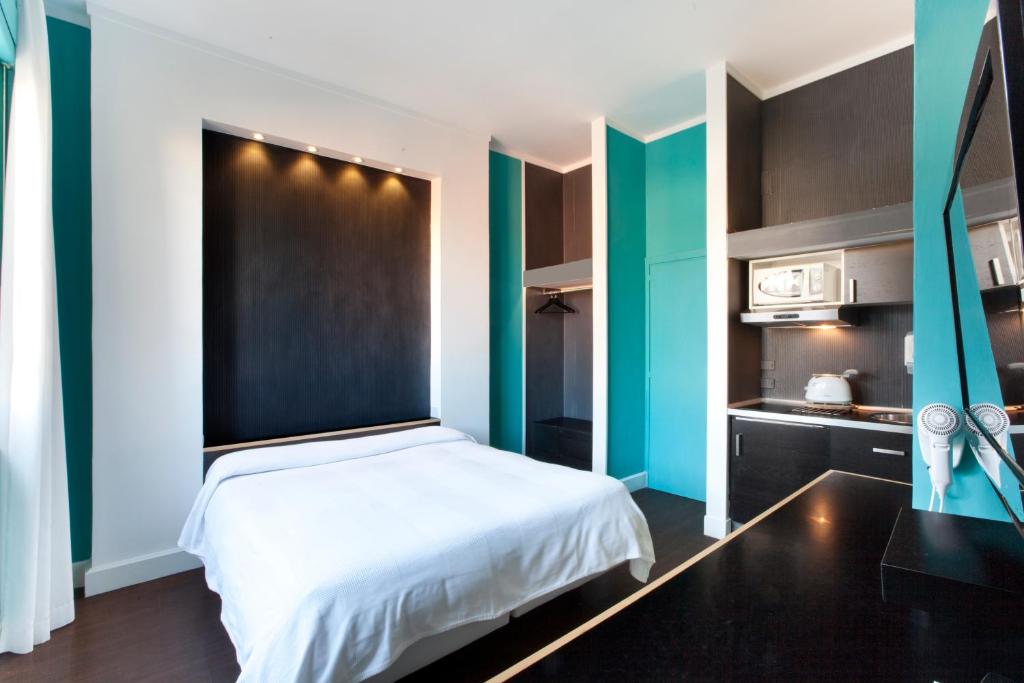 Sorrento Apartments - 13