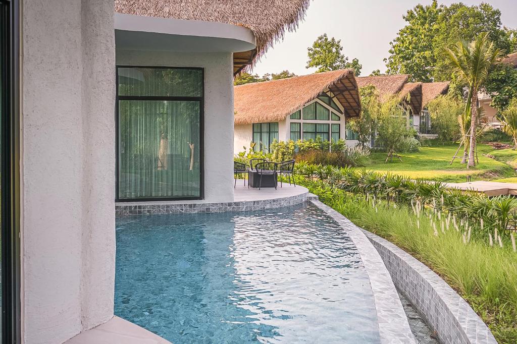 Villa De Leaf River Kaeng Krachan - Deluxe Villa