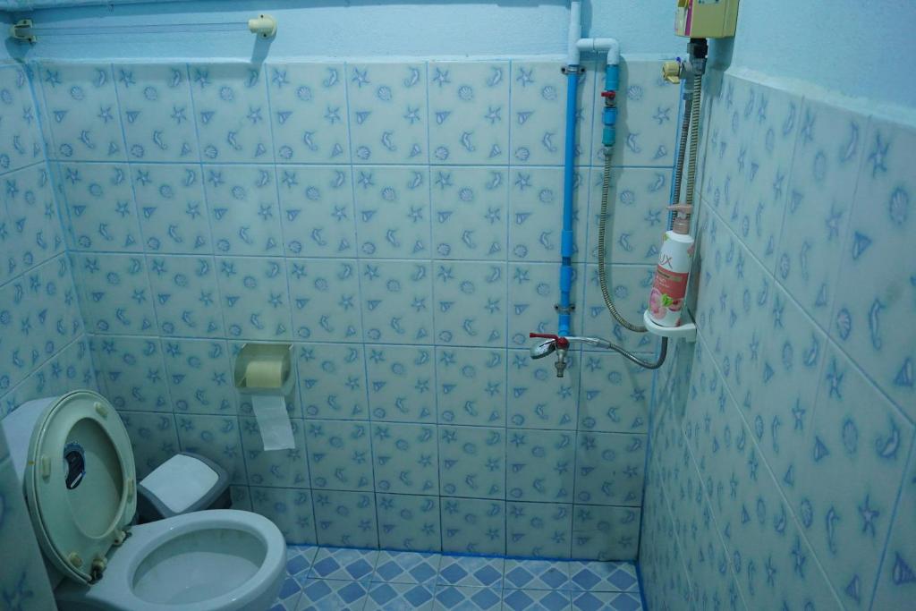 Koupelna v ubytování Paifah Hostel