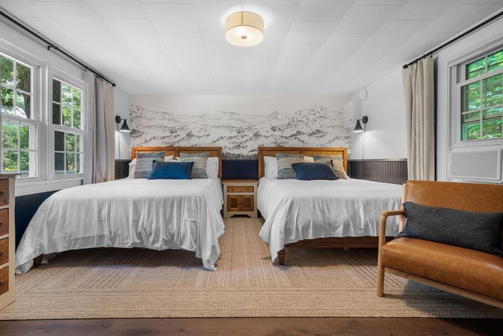 The Aurora Inn & Cottages photo