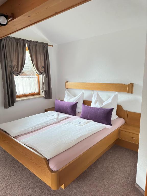 Posteľ alebo postele v izbe v ubytovaní Ferienwohnung Vesna & Alex