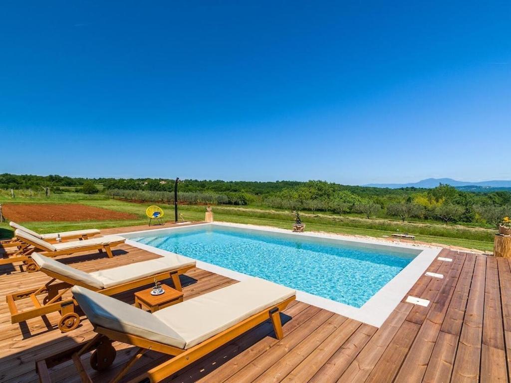 Πισίνα στο ή κοντά στο Brajde Comfortable holiday residence