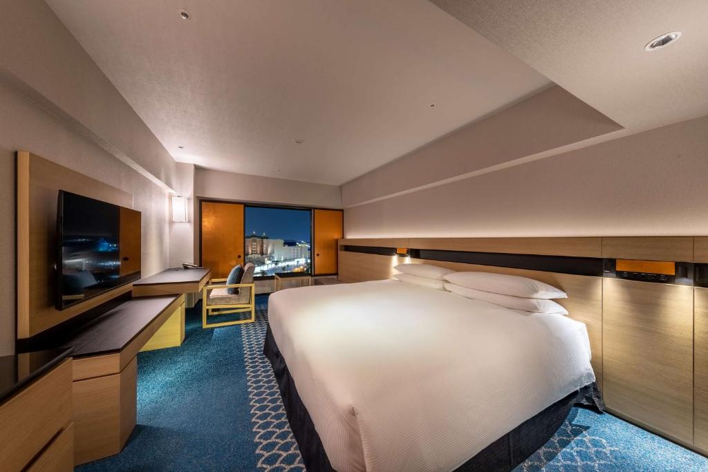 Travel Proud Sustainability certification Hilton Tokyo Bay - Deluxe King Kamer Met Uitzicht Op Het Park