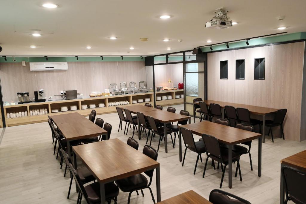 Restaurace v ubytování Hoya Resort Hotel Chiayi