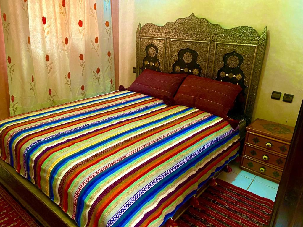 Postel nebo postele na pokoji v ubytování Riad Atlas logement entier privé avec jacuzzi au cœur de Marrakesh entire accommodation