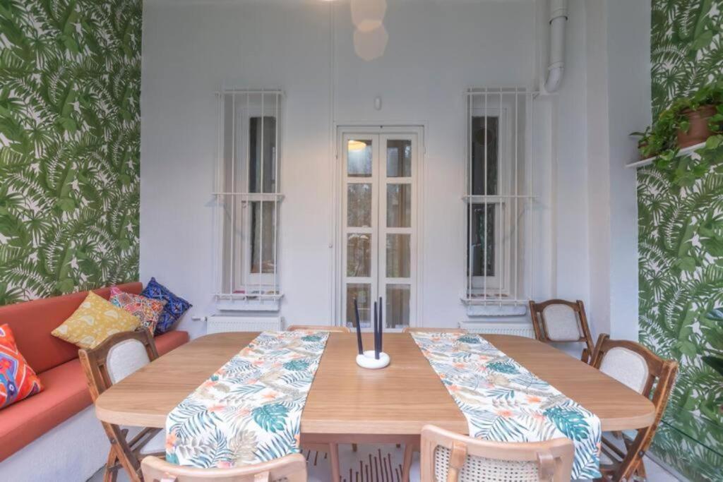 Posezení v ubytování 5BR Haven in Cihangir - Near Istiklal & Taksim