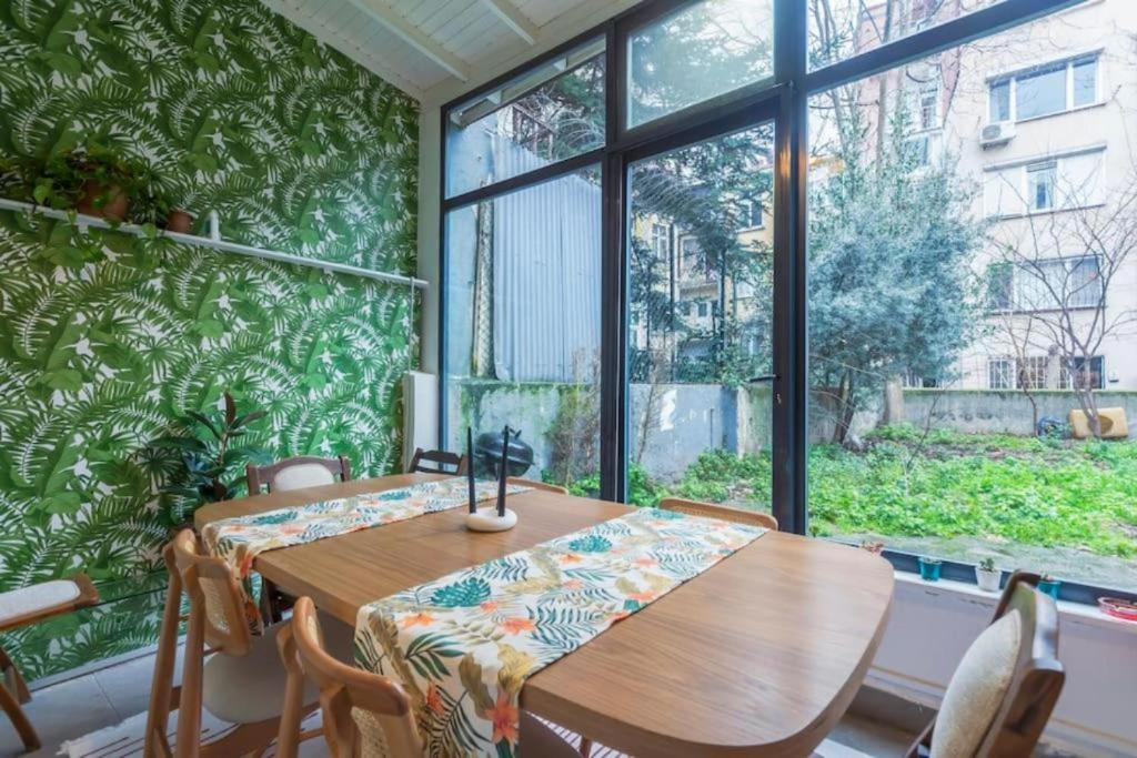 Zahrada ubytování 5BR Haven in Cihangir - Near Istiklal & Taksim