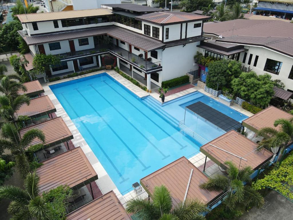 Bazén v ubytování MaClare Resort nebo v jeho okolí