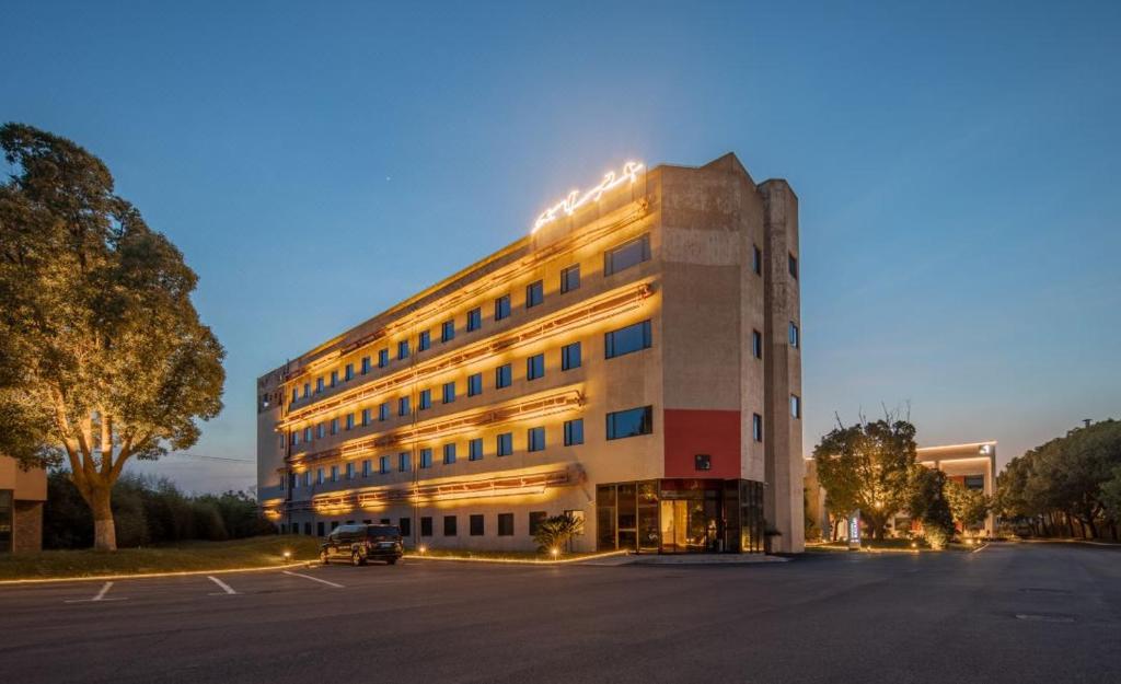 Budova, kde se hotel nachází