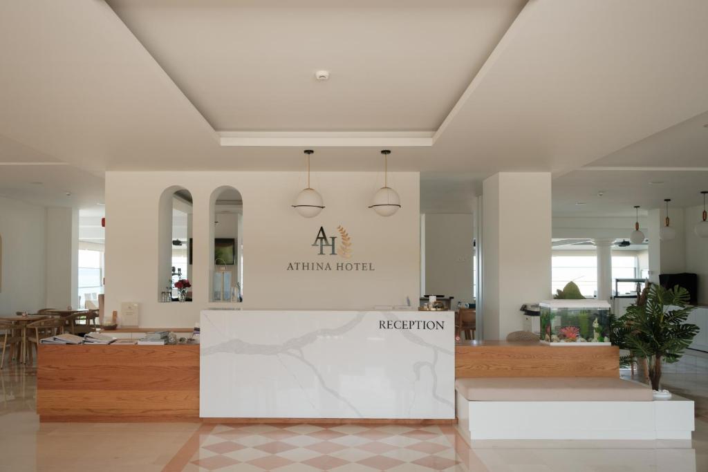 Fotografie z fotogalerie ubytování Hotel Athina v destinaci Agios Stefanos
