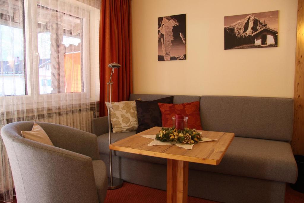 Hotel Franziska - 16