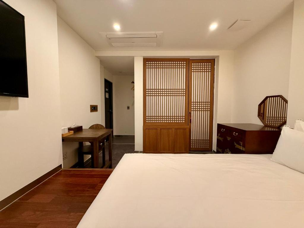 Hotel Firststay Hongdae - Traditionelles Doppelzimmer