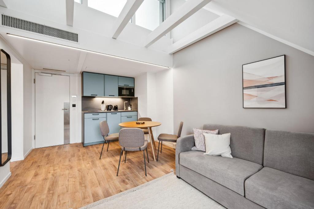 Limehome Basel Münzgasse - Resim 30