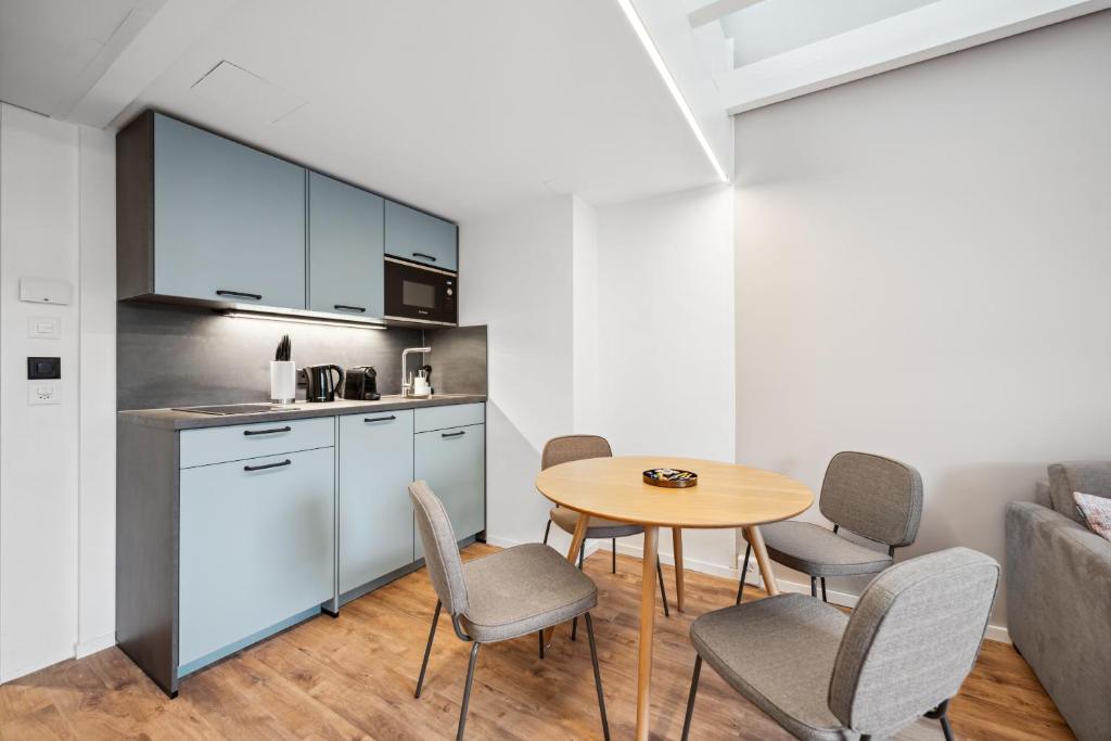 Limehome Basel Münzgasse - Resim 6