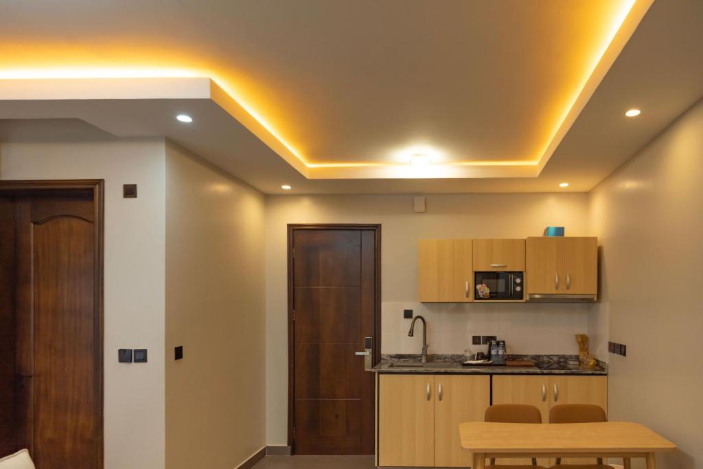Kuchyň nebo kuchyňský kout v ubytování Sumix Hotel