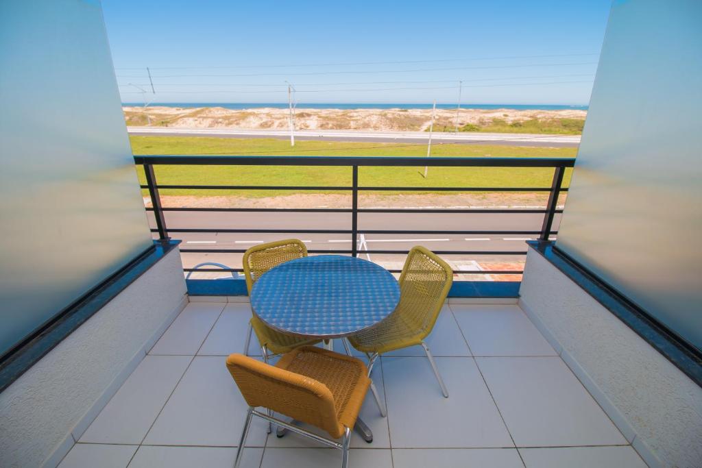  Ponta dos Molhes Beach Flat