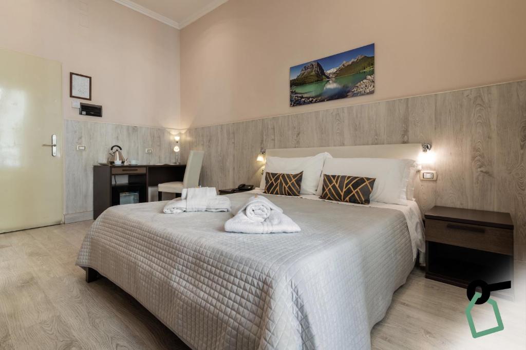 HOTIDAY Room Collection - Palermo Politeama - Resim 21