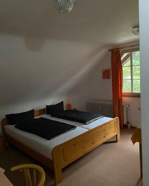 Postel nebo postele na pokoji v ubytování Hotel Waldeck in Todtnau
