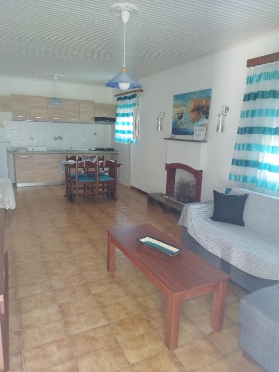 Kuchyň nebo kuchyňský kout v ubytování Villa ALEXIS
