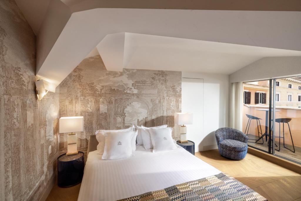 Postel nebo postele na pokoji v ubytování Hotel Palazzo Manfredi – Small Luxury Hotels of the World