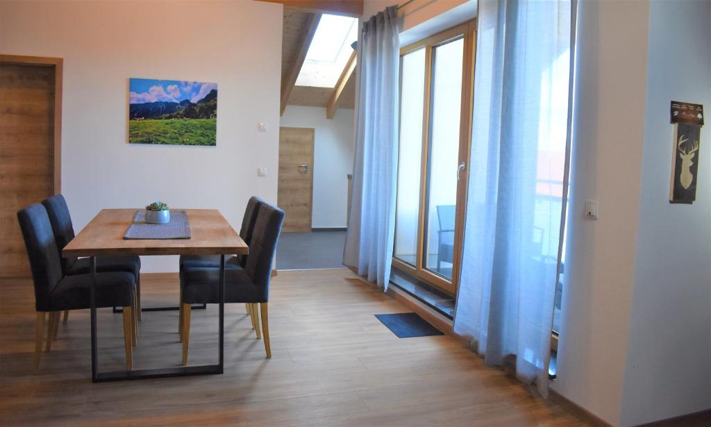 Ferienwohnungen Rosenheim - Pang - Apartment With Mountain View