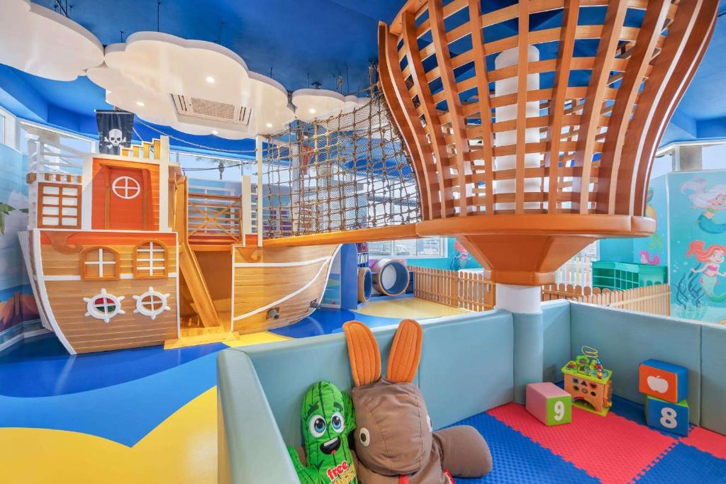 Dětský klub v ubytování JA Beach Hotel, Dubai