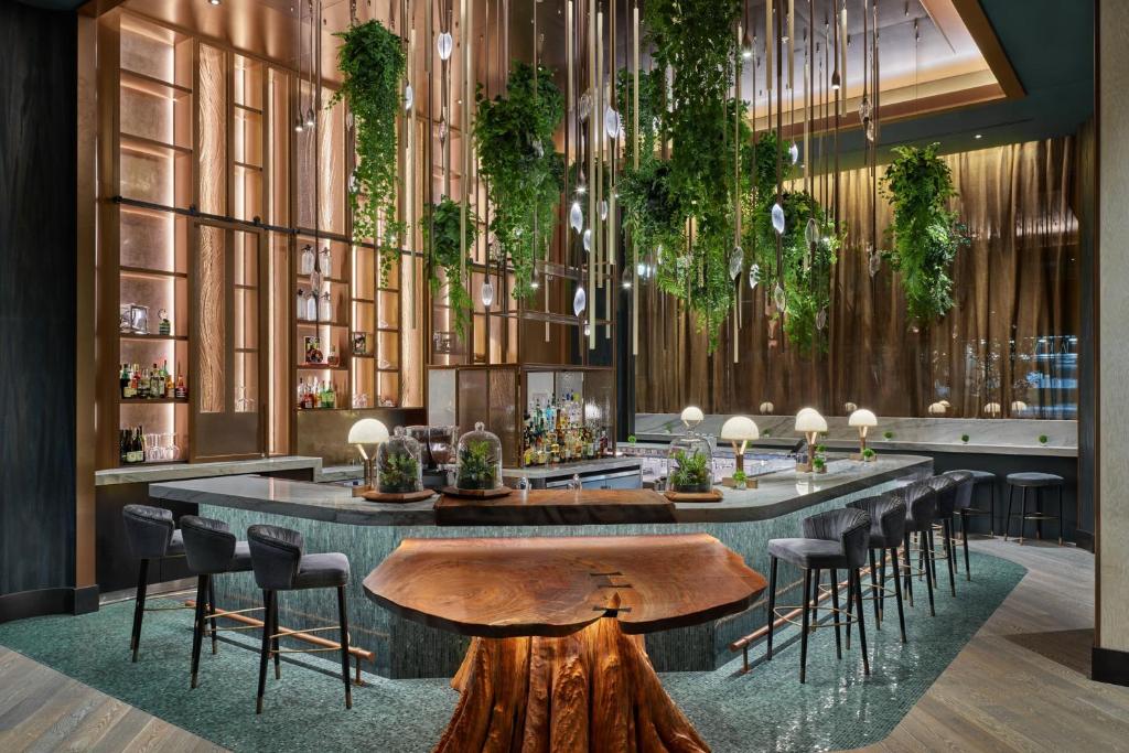 Restaurace v ubytování The Ritz-Carlton, Portland