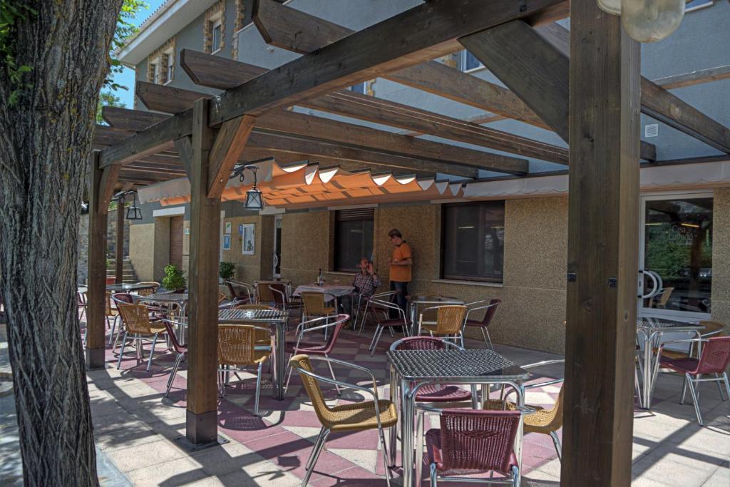Un restaurante o sitio para comer en Hotel Casa Custodio