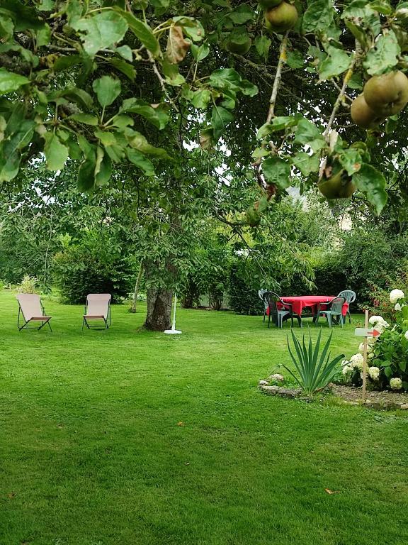 Zahrada ubytování Gîte Bienvenue chez Naty