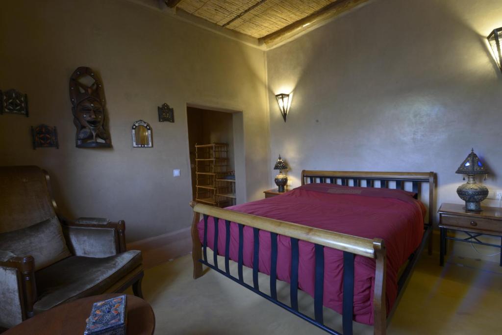 Postel nebo postele na pokoji v ubytování Guest farm Oulad Chmicha