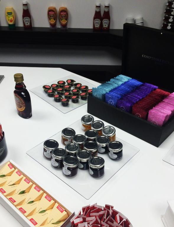 Hôtel & Appartements Monsigny - Resim 38