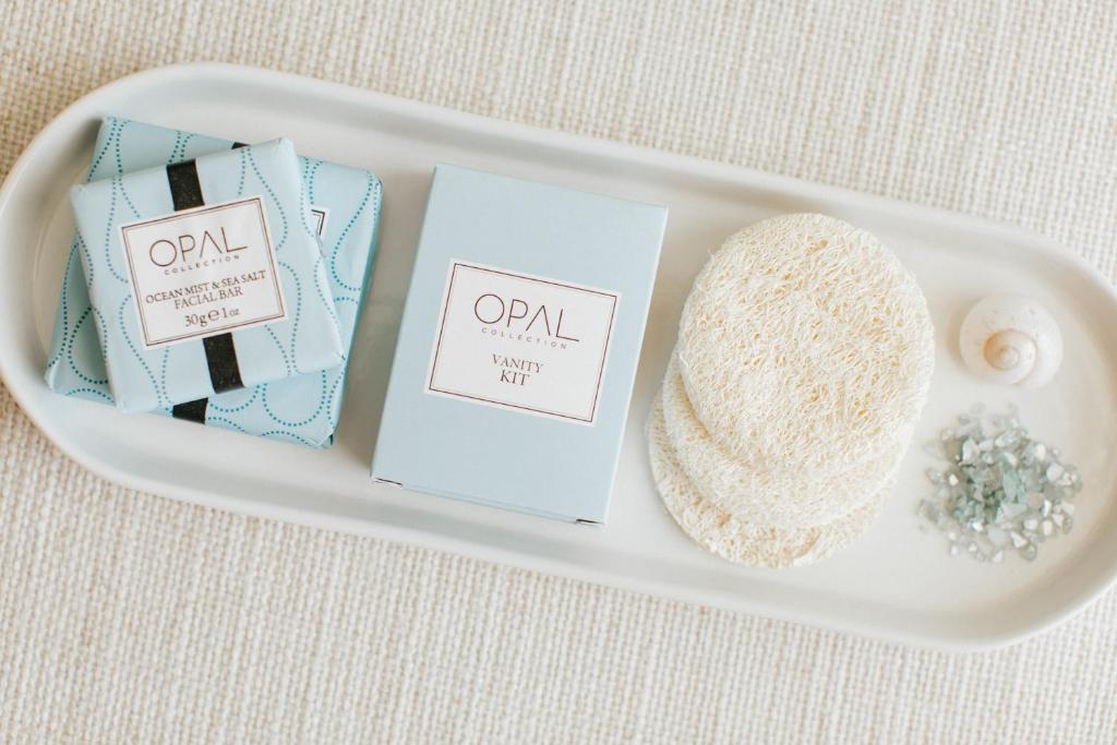 Opal Grand Oceanfront Resort & Spa - Queen Room With Sea View