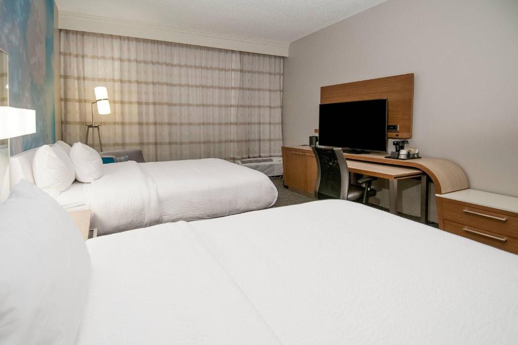 Courtyard by Marriott Bentonville - Camera Doppia Con Due Letti Matrimoniali
