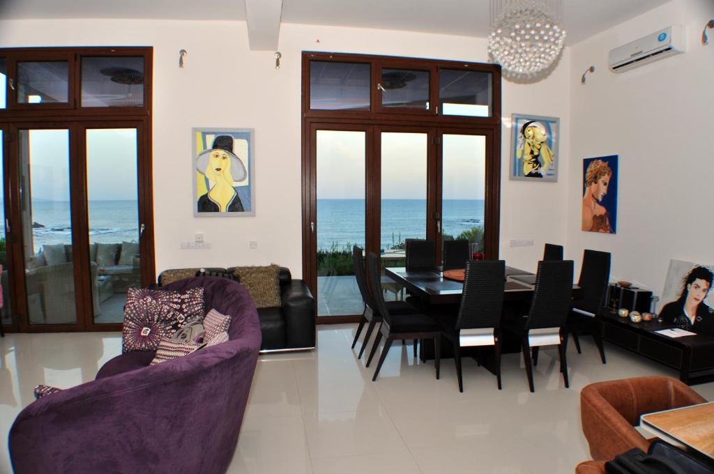 Posezení v ubytování Beach Villa Pantheon