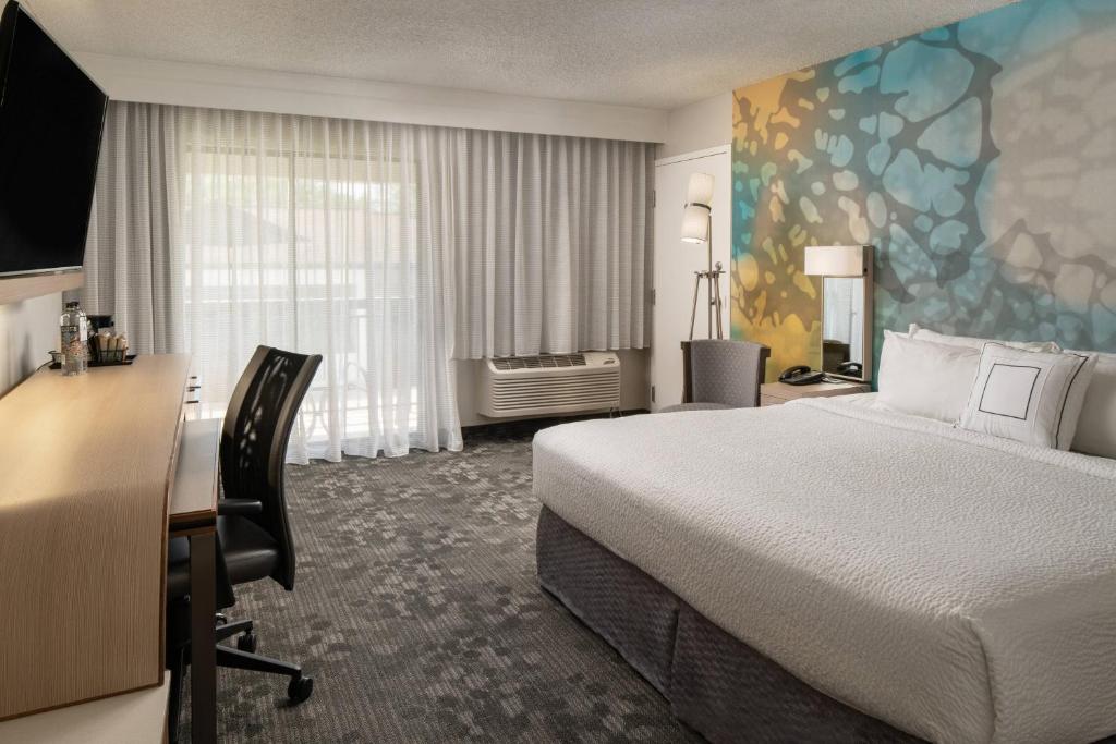 Courtyard by Marriott Orlando Lake Buena Vista at Vista Centre - King Room